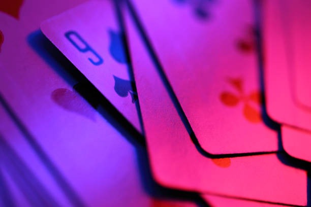 Live dealer and real-time card draw on goltogel 125